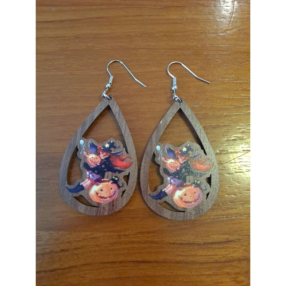 Halloween Wood Girl Witch With Pumpkin Teardrop Earrings New Not Worn